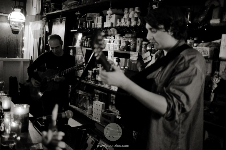 web_JohnB_Ari_Levis_IMG_9979