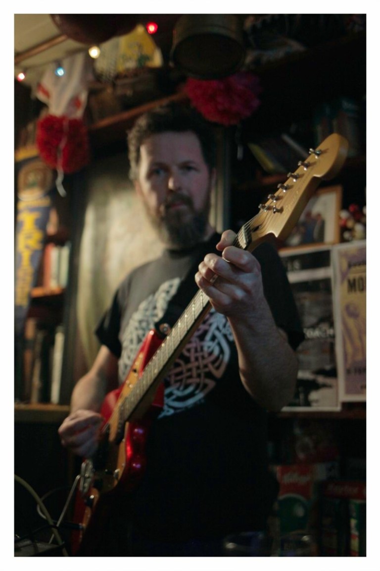 FC&C w/ Kit at Levis Corner House, Ballydehob 08 Feb 2020