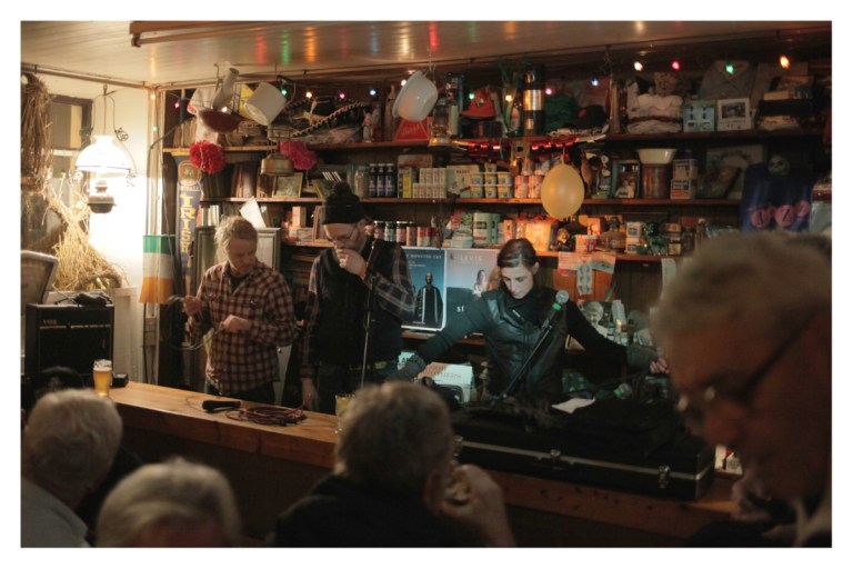 Philip Marshall at Levis Corner House, Ballydehob 08 Feb 2020