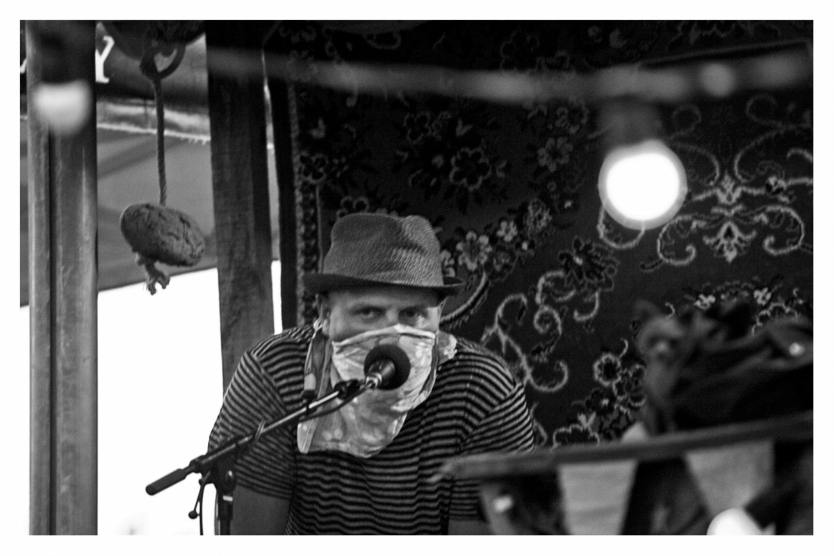 Ger Wolfe at Levis Corner House, Ballydehob 23 August 2020