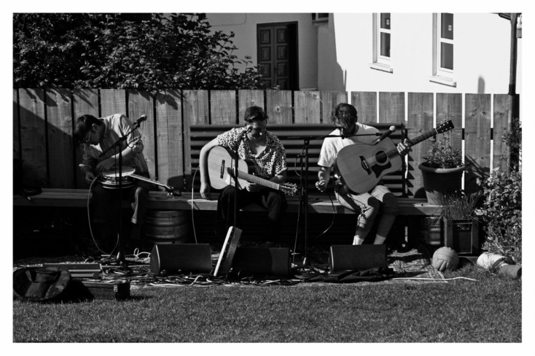 The Mary Wallopers at Levis Corner House, Ballydehob 02 August 2020