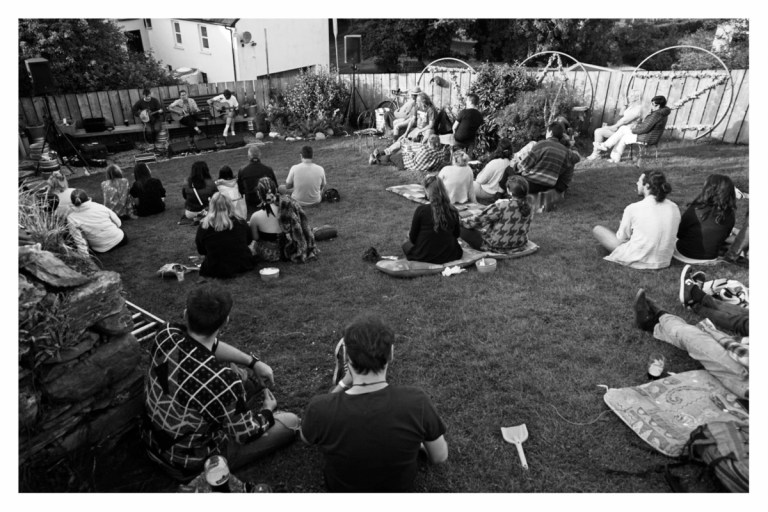 The Mary Wallopers at Levis Corner House, Ballydehob 02 August 2020