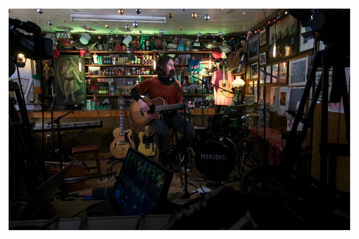 Alive In The Cracks - Levis Corner House