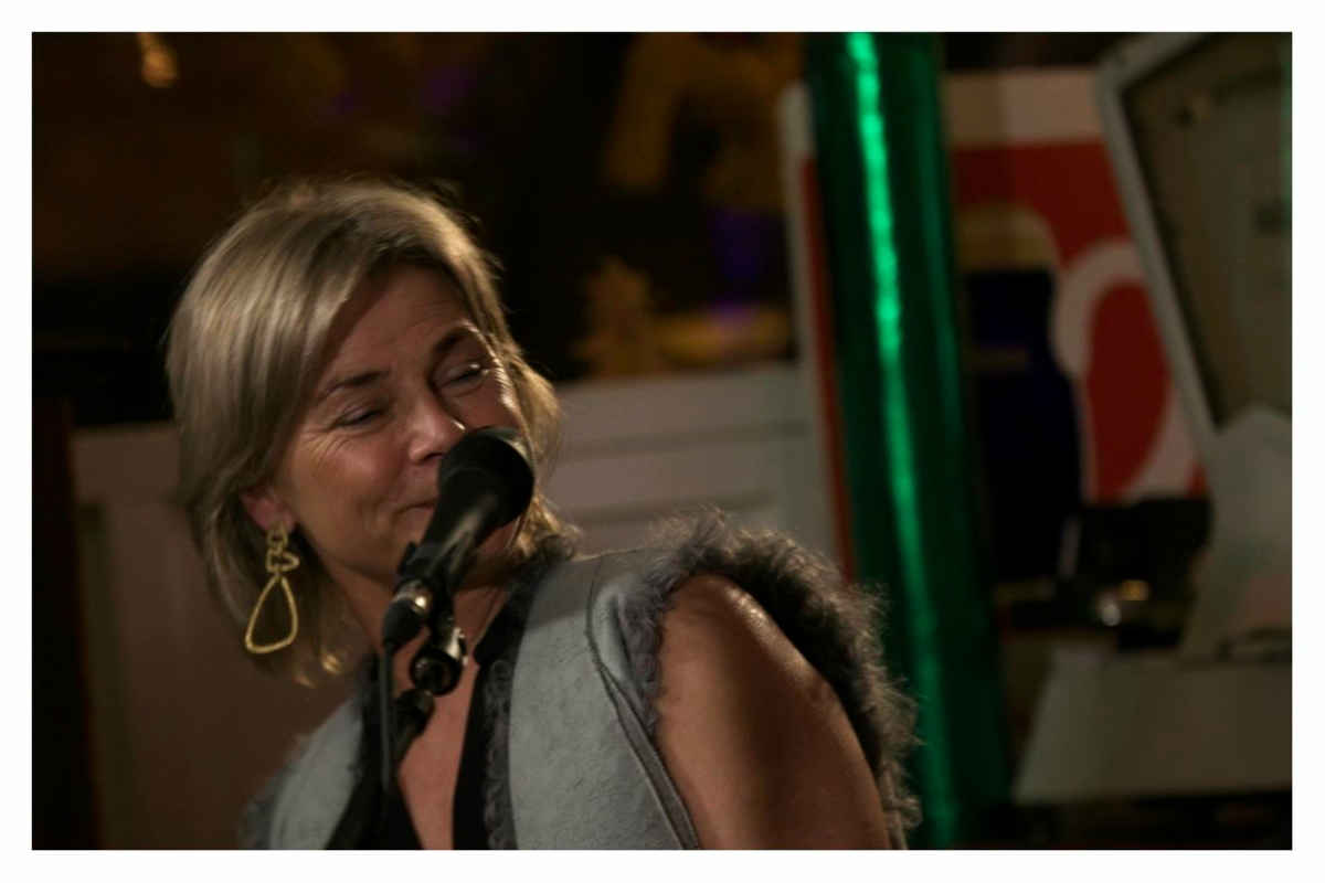 Alive In The Cracks - Levis Corner House