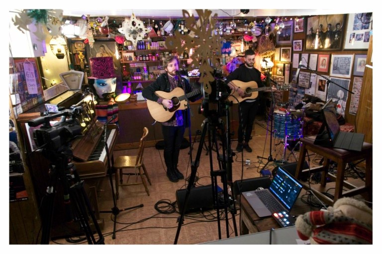 Alive In The Cracks - Levis Corner House