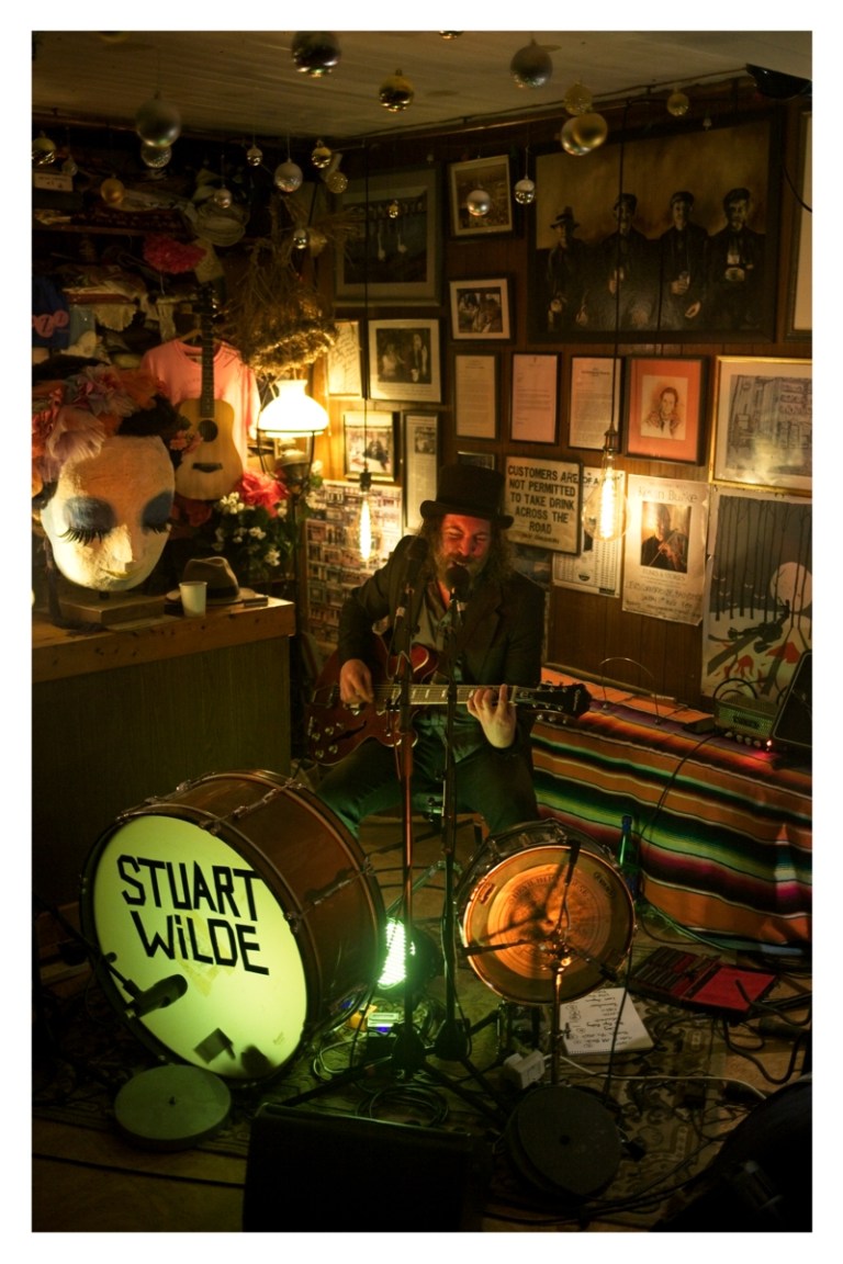 Alive In The Cracks - Levis Corner House